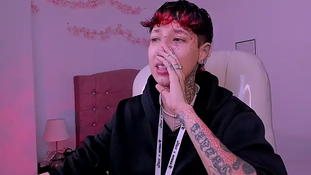 Luci Rose online show from May 2026 05:53:02 PM
