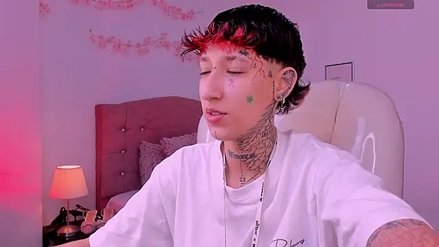 Luci Rose online show from May 2026 10:23:01 AM