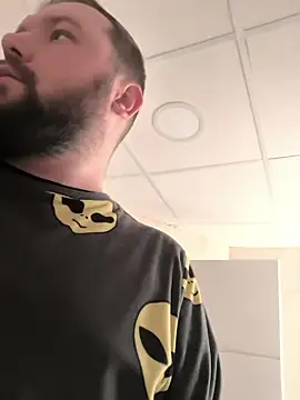 Snapshot of Ole_Plus chatting on February 2026 10:20:02 AM Ole Plus online show from February 2026 10:20:02 AM