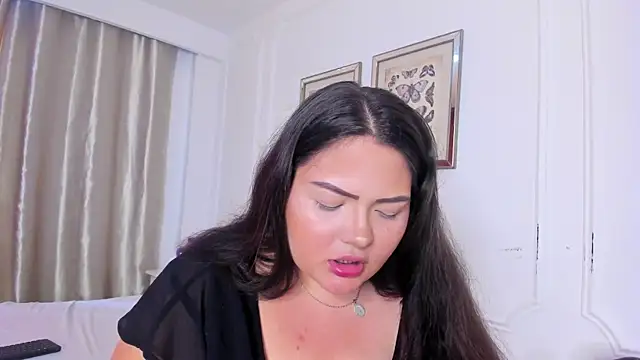 Tessa Sinclaire online show from September 2025 08:24:02 PM