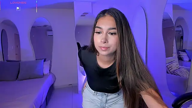 VeronicaBlue online show from June 2026 09:46:01 AM