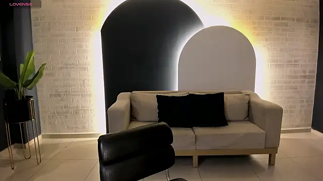 LizzCooper online show from September 2025 03:28:01 AM