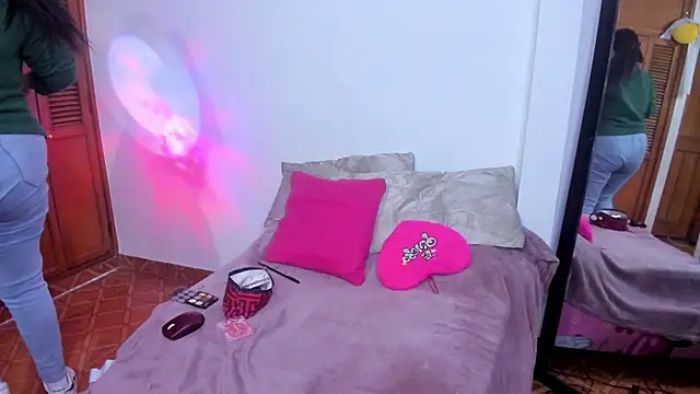 Snapshot of Ashley_Monroe chatting on March 2026 07:42:01 PM Ashley Monroe online show from March 2026 07:42:01 PM