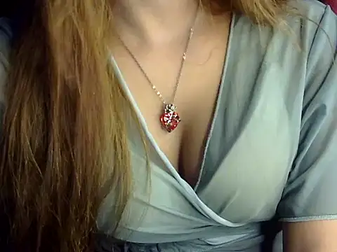 heartless Queen online show from October 2025 05:05:01 AM