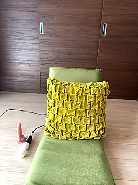 Snapshot of natsumi_NTR_TV chatting on October 2025 04:56:02 AM natsumi NTR TV online show from October 2025 04:56:02 AM