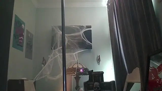 Snapshot of TallDrink11 chatting on October 2025 08:16:02 PM TallDrink11 online show from October 2025 08:16:02 PM