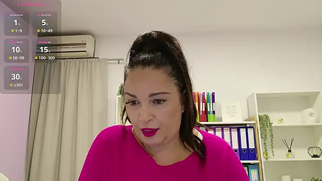 Snapshot of RubiHarper chatting on October 2025 03:12:02 PM RubiHarper online show from October 2025 03:12:02 PM