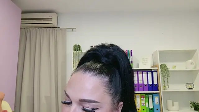 Snapshot of RubiHarper chatting on February 2026 06:40:02 AM RubiHarper online show from February 2026 06:40:02 AM