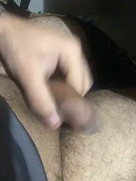 Snapshot of Kushzin chatting on November 2025 08:35:01 AM Kushzin online show from November 2025 08:35:01 AM