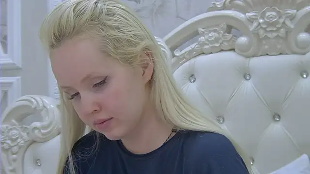 EllieFrosty  online show from May 2026 03:50:01 PM
