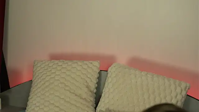 Tracyix online show from July 2026 08:11:01 PM