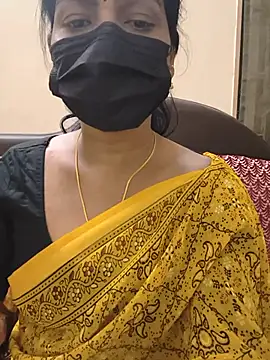 Snapshot of Rithya27 chatting on July 2026 06:45:02 PM Rithya27 online show from July 2026 06:45:02 PM