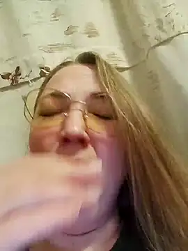 Kiss Eva online show from January 2025 09:39:02 PM