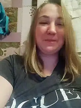 Kiss Eva online show from January 2025 03:19:01 PM