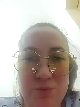 Kiss Eva online show from January 2025 08:48:01 PM