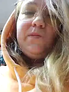 Kiss Eva online show from January 2025 08:23:02 AM