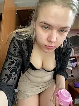 April Purr online show from April 2026 07:12:02 AM