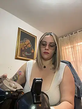 CurvyLust x online show from July 2026 01:10:02 PM