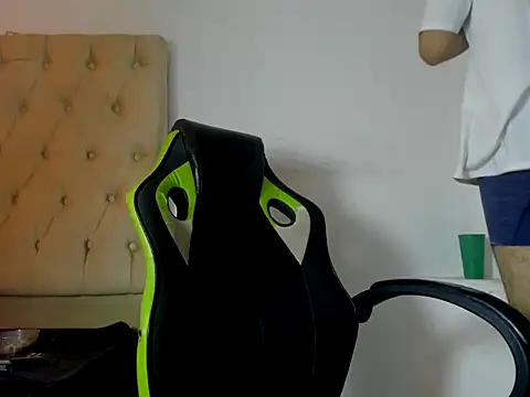 adri sexboy229 online show from September 2025 01:52:01 AM