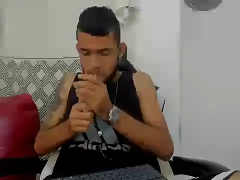 adri sexboy229 online show from October 2025 02:31:01 AM