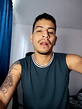 Snapshot of Juann-cock chatting on November 2025 02:18:01 PM Juann-cock online show from November 2025 02:18:01 PM