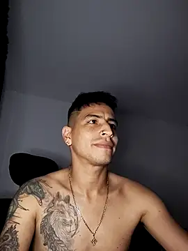 Snapshot of Juann-cock chatting on December 2025 12:27:01 AM Juann-cock online show from December 2025 12:27:01 AM