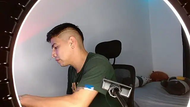 Snapshot of Juann-cock chatting on February 2026 03:57:02 AM Juann-cock online show from February 2026 03:57:02 AM