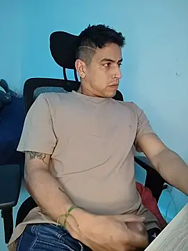 Snapshot of Juann-cock chatting on February 2026 04:09:01 AM Juann-cock online show from February 2026 04:09:01 AM