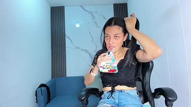 ShaunaDream online show from September 2025 02:37:02 AM