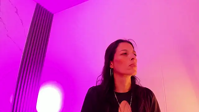 ShaunaDream online show from April 2026 09:05:02 PM