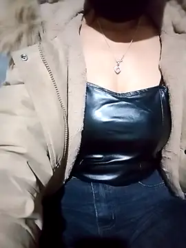 Snapshot of sulove_xx chatting on December 2025 08:42:02 AM sulove xx online show from December 2025 08:42:02 AM