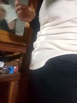 Snapshot of sulove_xx chatting on January 2026 07:57:02 AM sulove xx online show from January 2026 07:57:02 AM