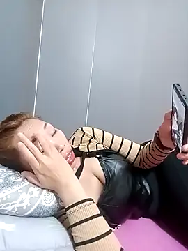 sulove xx online show from April 2026 03:24:01 PM