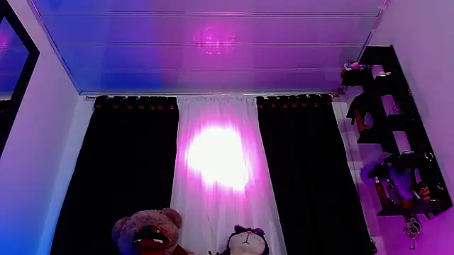valerii fox 69 online show from May 2026 03:35:01 AM