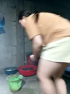 quynhkoolbae online show from November 2025 11:32:01 PM