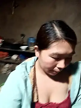 quynhkoolbae online show from January 2026 01:03:01 PM