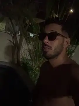 Snapshot of husbandandwifetobe chatting on September 2025 06:30:02 PM husbandandwifetobe online show from September 2025 06:30:02 PM