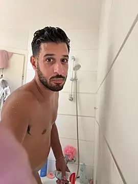 Snapshot of husbandandwifetobe chatting on September 2025 10:56:02 PM husbandandwifetobe online show from September 2025 10:56:02 PM