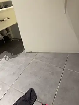 Snapshot of husbandandwifetobe chatting on October 2025 07:57:02 PM husbandandwifetobe online show from October 2025 07:57:02 PM