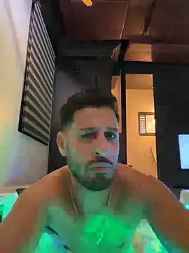 Snapshot of husbandandwifetobe chatting on February 2026 04:23:02 AM husbandandwifetobe online show from February 2026 04:23:02 AM