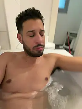 Snapshot of husbandandwifetobe chatting on March 2026 05:46:01 AM husbandandwifetobe online show from March 2026 05:46:01 AM