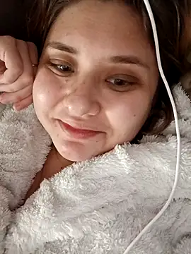 Snapshot of ivorywhisper chatting on December 2025 06:48:01 PM ivorywhisper online show from December 2025 06:48:01 PM