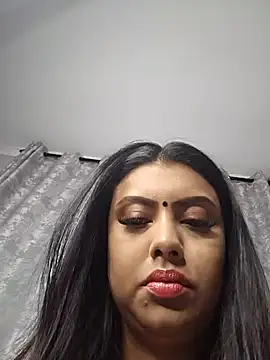 Snapshot of Indian_GlowingMiax chatting on February 2026 02:07:03 AM Indian GlowingMiax online show from February 2026 02:07:03 AM