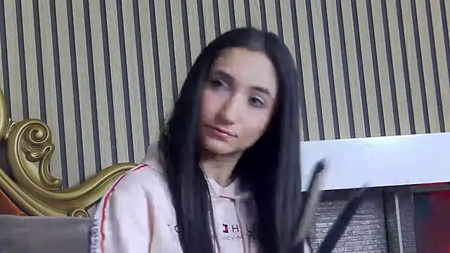 CarolinaBlair online show from May 2026 03:56:01 AM