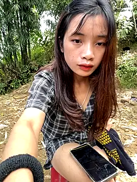 Snapshot of beobeo_2xx chatting on October 2025 04:00:02 AM beobeo 2xx online show from October 2025 04:00:02 AM