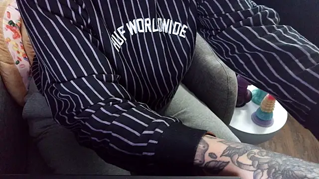 fetishslut4u online show from November 2025 09:39:01 PM