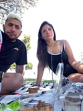 Snapshot of Danielaeliana chatting on January 2026 05:38:02 PM Danielaeliana online show from January 2026 05:38:02 PM