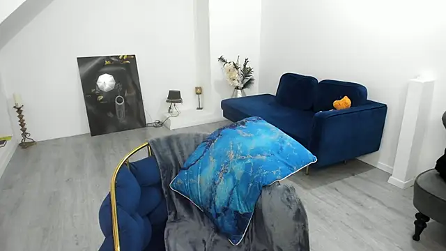 Ranya Evy online show from September 2025 06:02:01 PM