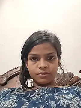 Komal0099 online show from November 2025 03:18:02 PM