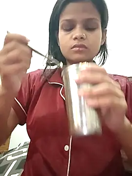 Komal0099 online show from February 2026 03:25:02 AM